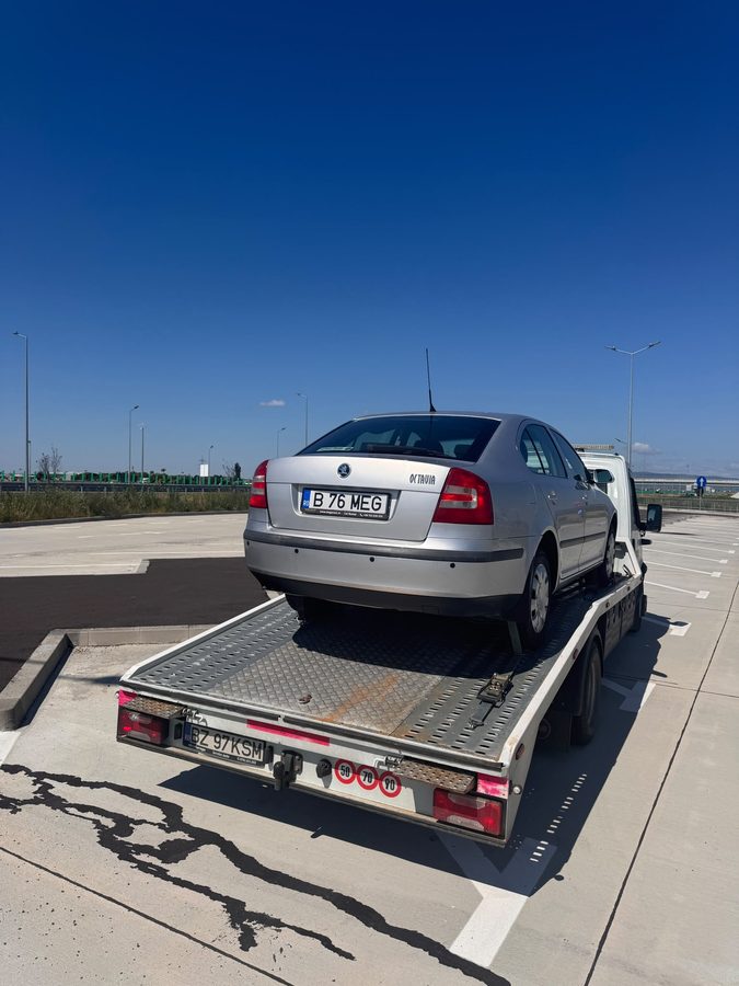Škoda Octavia pe platforma de tractări